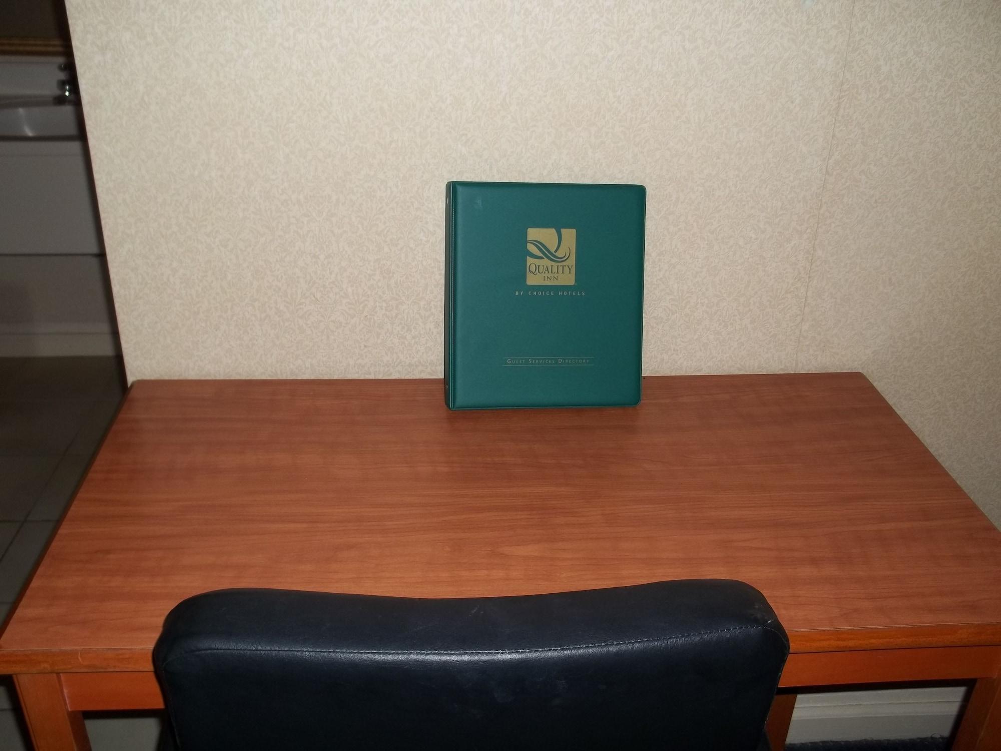 Quality Inn Little Creek Virginia Beach Exterior photo
